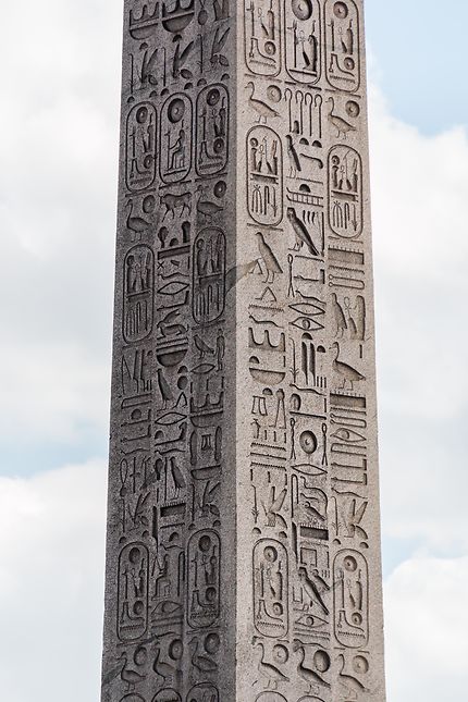 Hiéroglyphes de l'Obélisque de Louxor