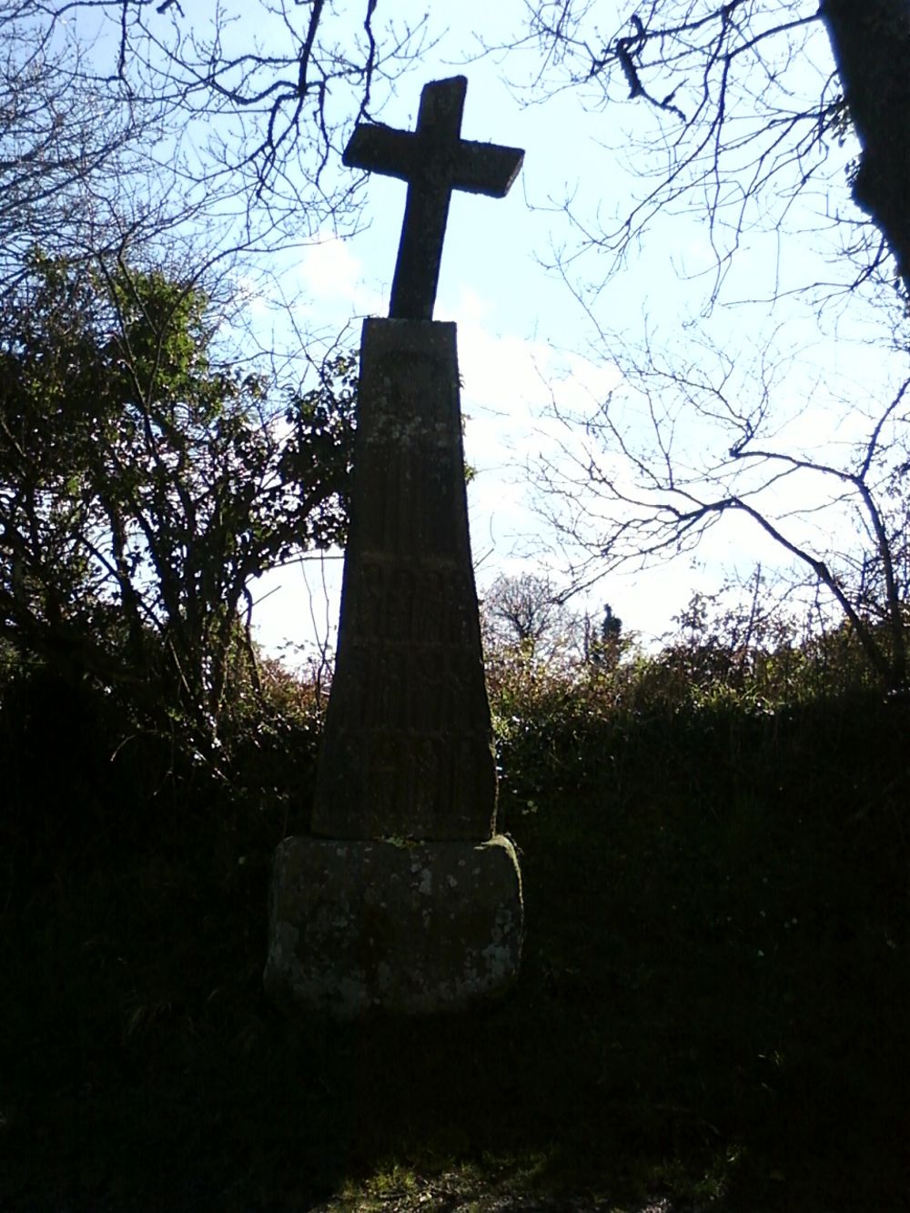 Menhir christianisé de Rungléo