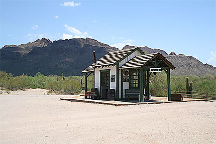 Old Tucson studios- la gare
