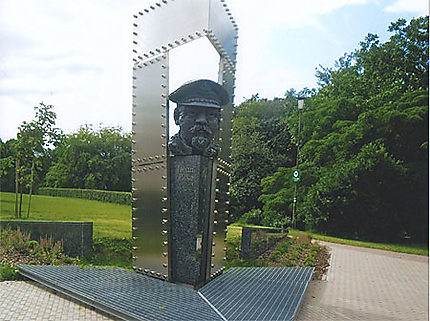 Monument à Johan Pitka