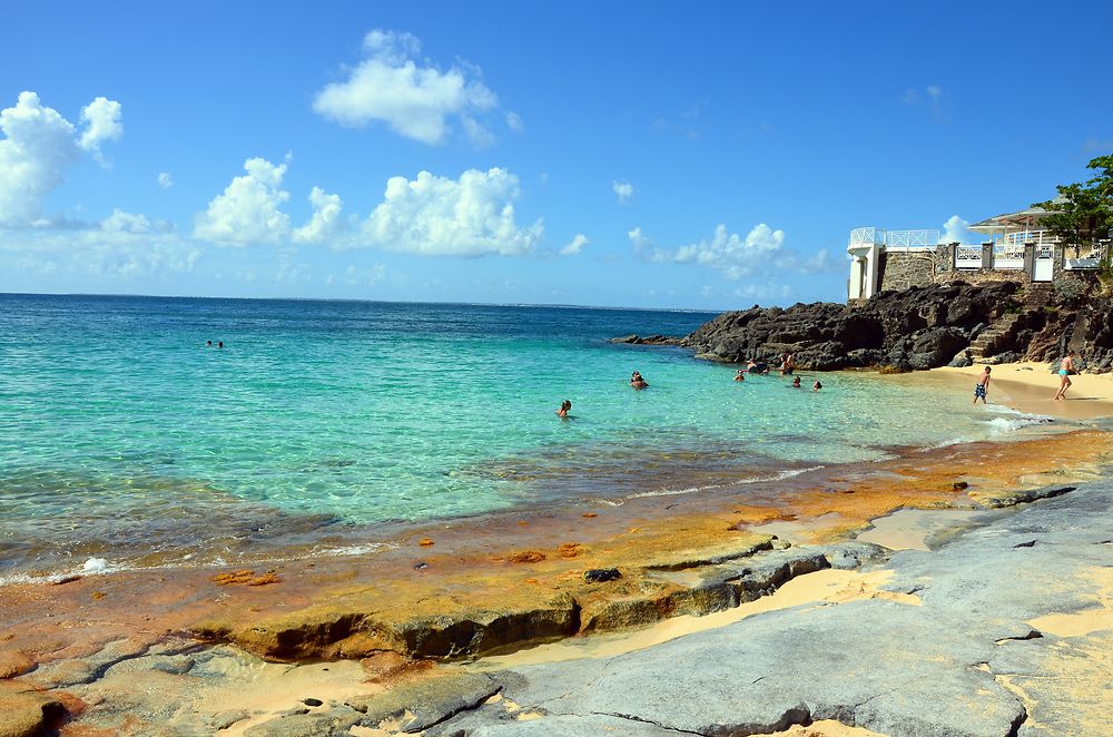 Plage de Baie rouge