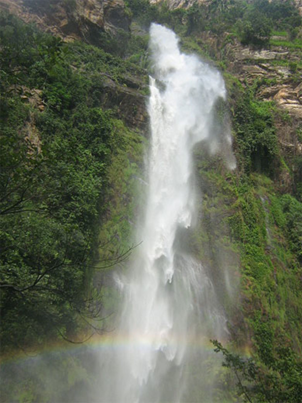 Cascade d'Agumatsa à Yikpa , Togo