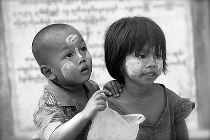 Enfants à Mandalay
