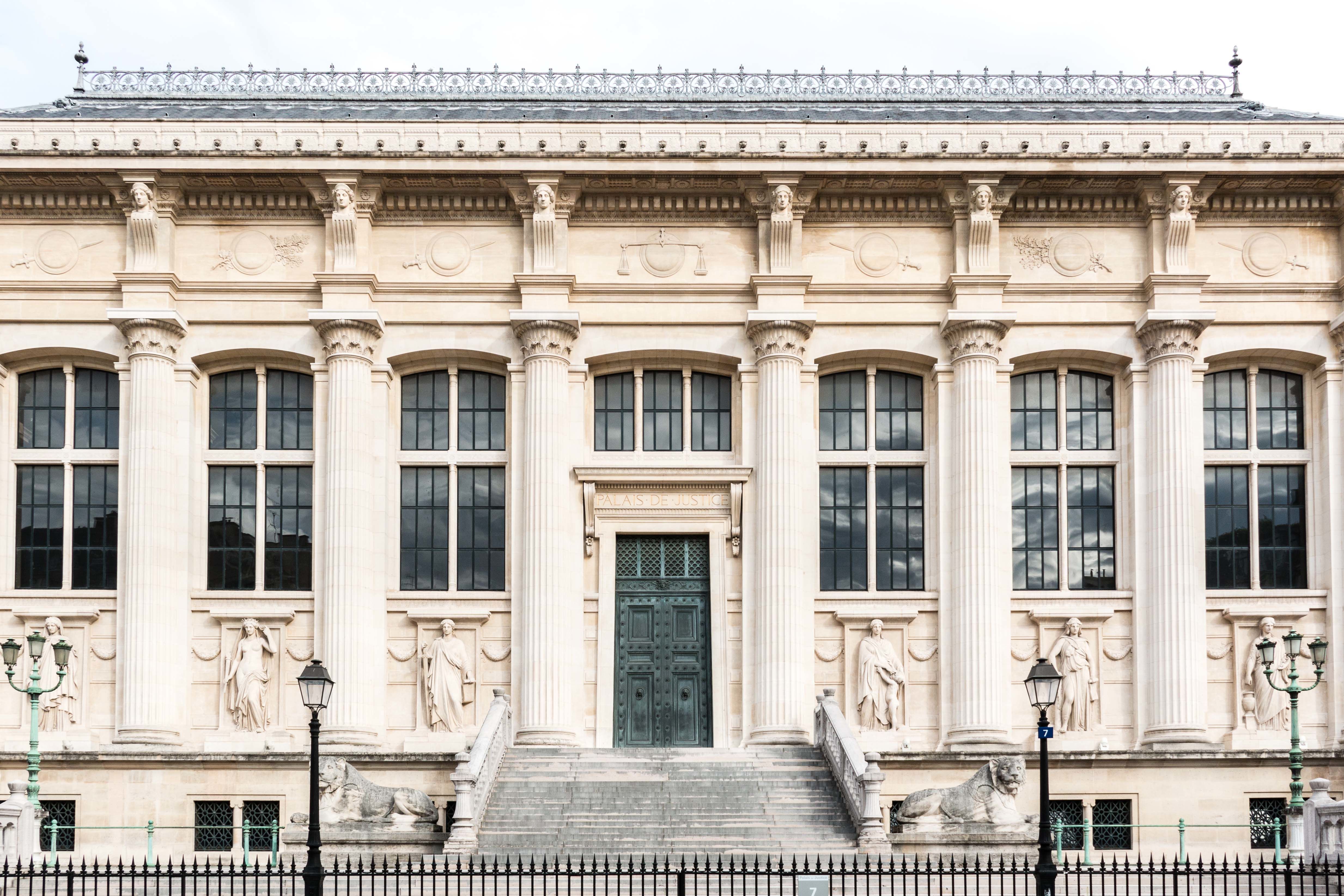 Façade arrière du Palais de Justice, Paris