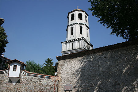 Le clocher de l'église Saint-Constantin-et-Sainte-Hélène Le clocher de l'église Saint-Constantin-et-Sainte-Hélène