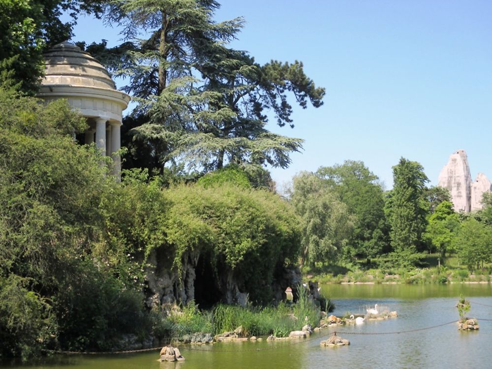 Temple Grec et le grand rocher