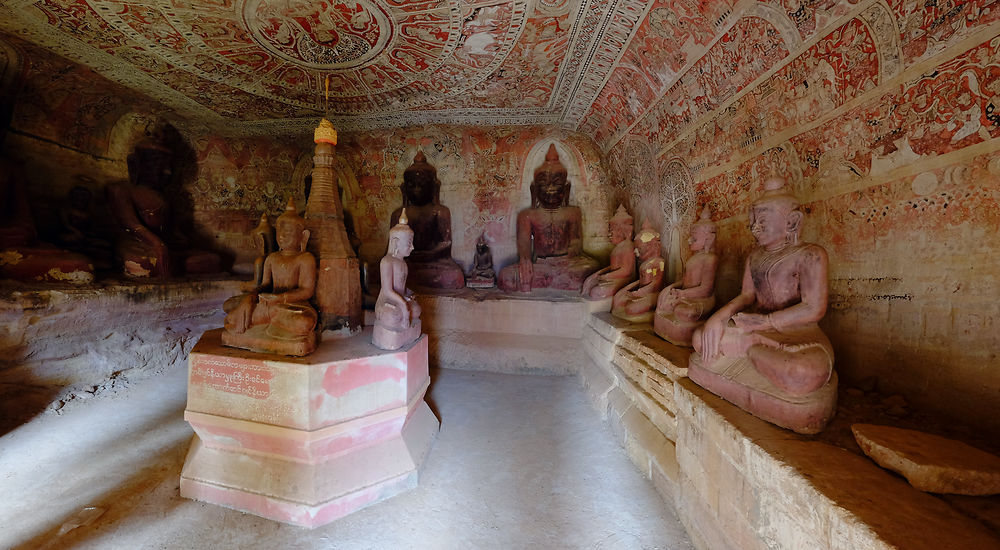 Grottes près de Monywa