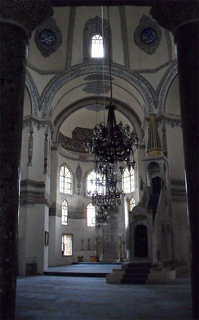 Intérieur de la Petite-Sainte-Sophie Intérieur de la Petite-Sainte-Sophie