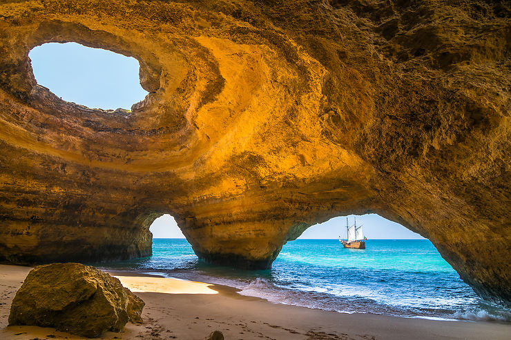 Portugal - Algarve : accès restreint à Benagil et d'autres plages 