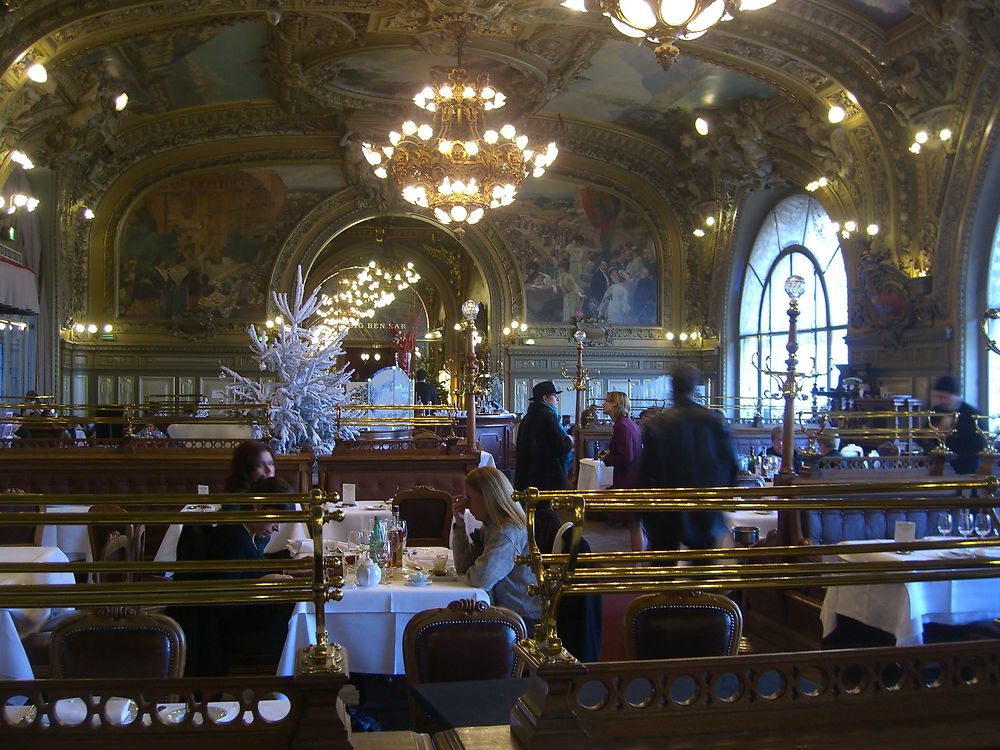 Le Train Bleu 