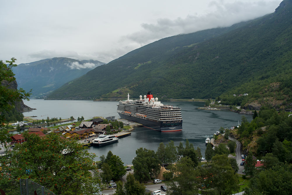 Le Queen Victoria à Flam