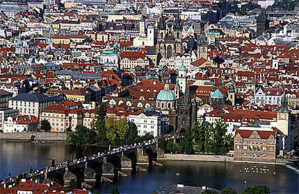 Pont Charles et vieille ville de Prague