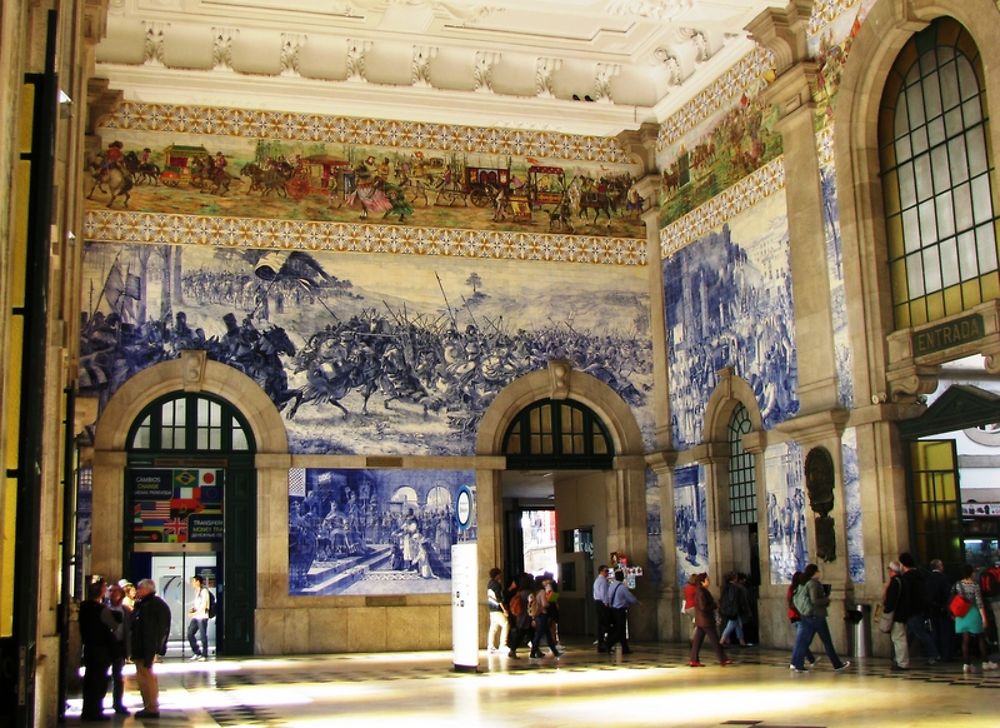 La salle des pas perdus de la Gare de Sao Bento