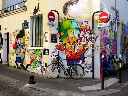 Quartier du street art et des murs tagués.