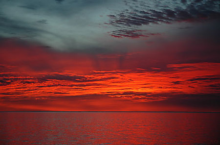 coucher de soleil sur le lagon de Mangily