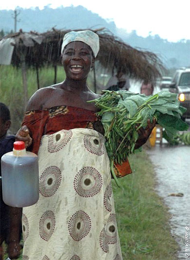 Vendeuse d'huile, du côté de Nsawam