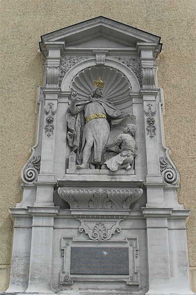 Statue Statue