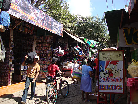 Rue du marché de Masaya Rue du marché de Masaya