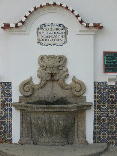Fontaine à Sto Tirso
