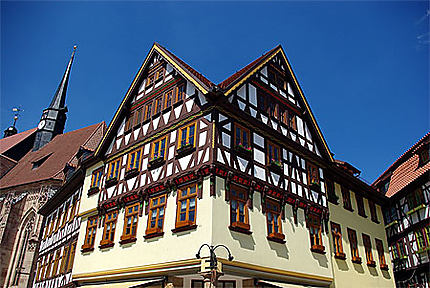 Une maison sur la place du vieux marché