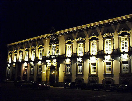 Palais épiscopal de nuit