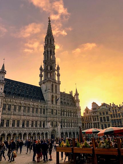 Coucher de soleil sur la Grand-Place de Bruxelles