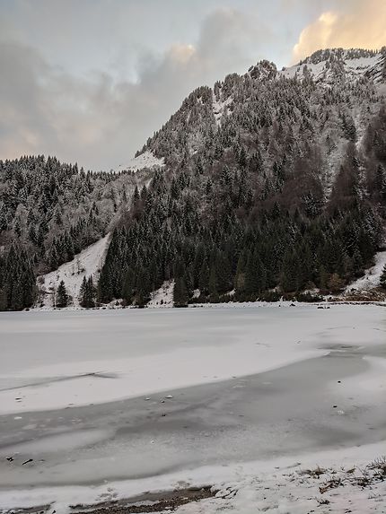 Lac tout gelé