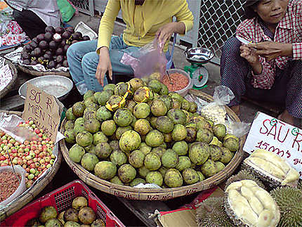 marché aux fruits à Nha Trang