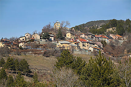 Village de Théus