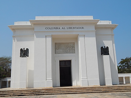 Monument en l'honneur de Simon Bolivar
