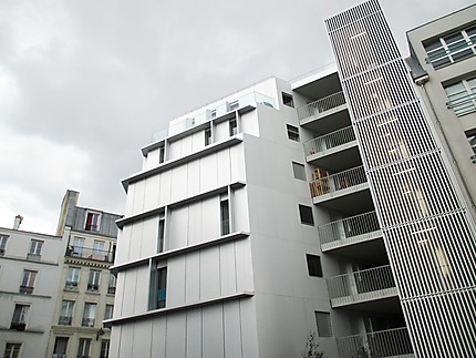 Immeuble moderne Rue de l'Orillon