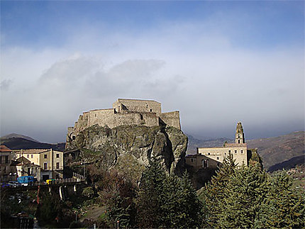 Castello et Chiesa Madre