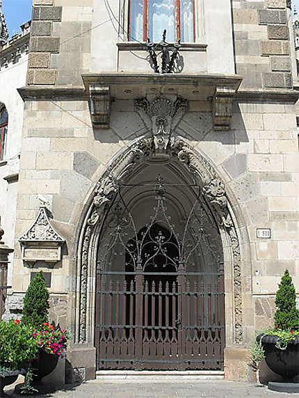 Portail du Palais Jakab