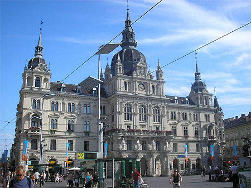 L'Hôtel de Ville