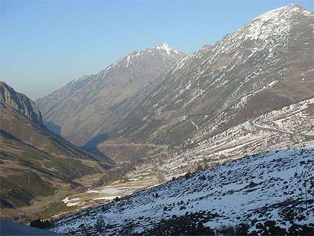 En Montant Au Pas De La Case Montagne Pas De La Case Domaine Skiable Grandvalira Andorre Routard Com