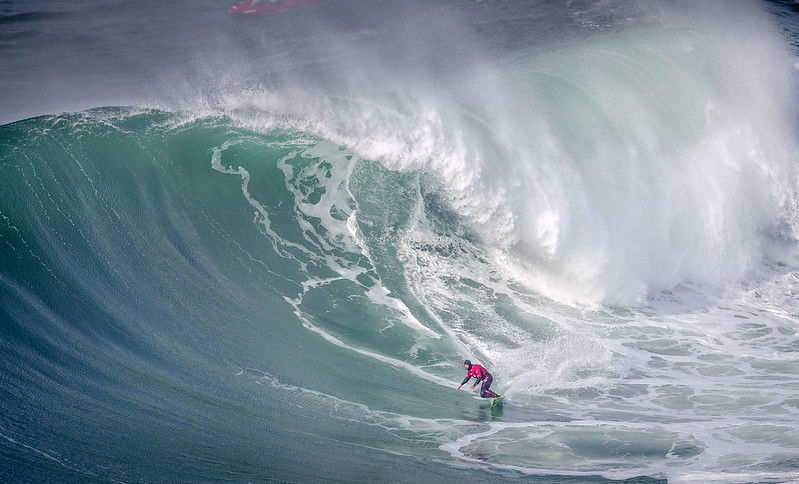 Nazaré Big Wave Surf - Portugal