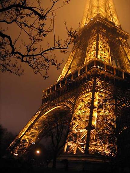 La Tour Eiffel by night