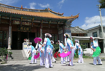 Bai dancing Chine