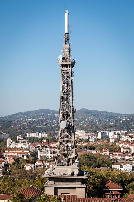 La tour métallique de Lyon