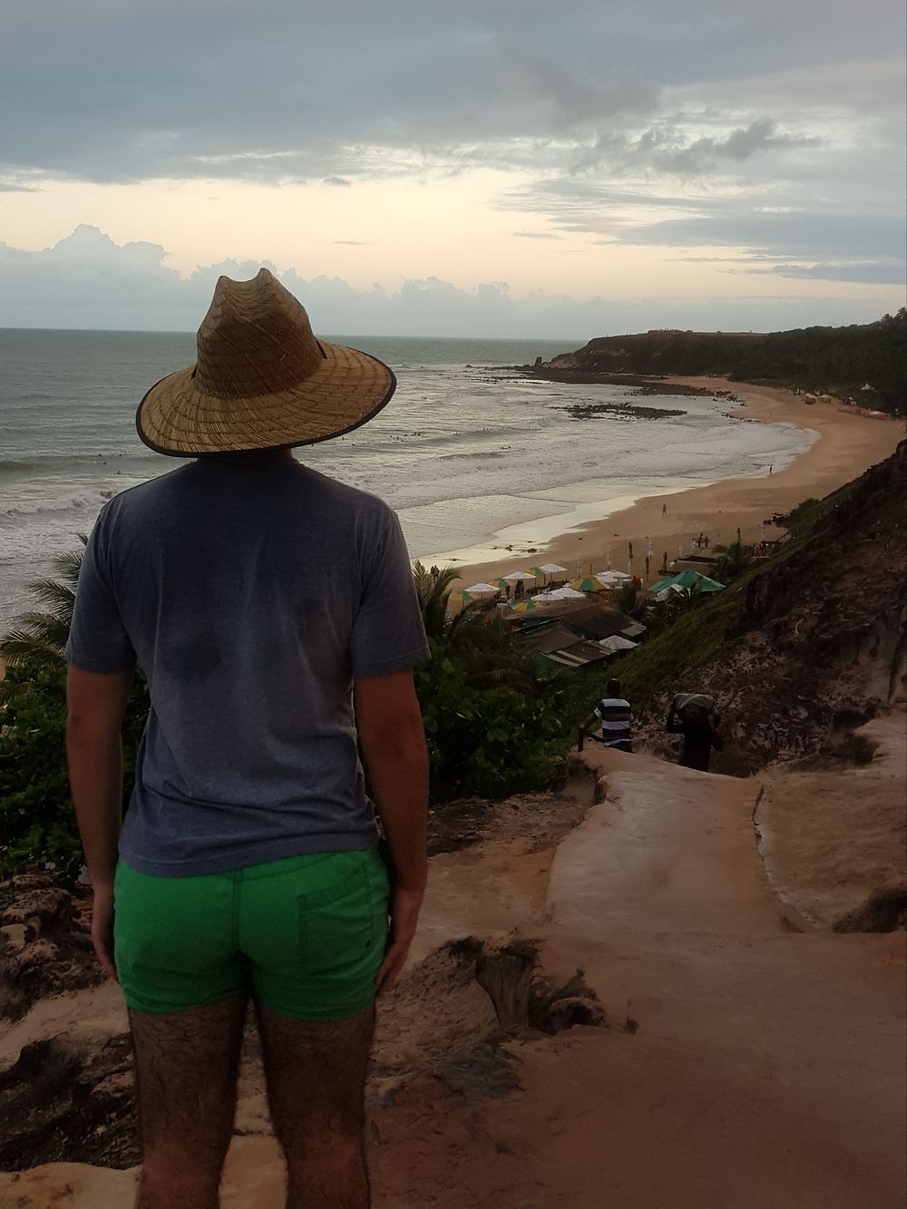 Contemplation de la plage de l'amour Praia do amor