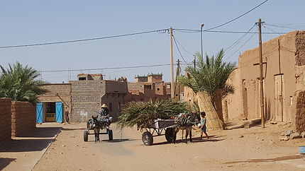 Dernière route avant le désert, Mhamid au Maroc