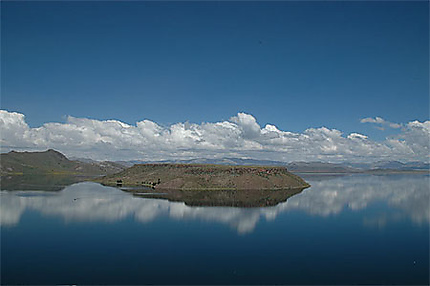 Lac Sillustani