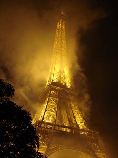 Tour Eiffel en feu