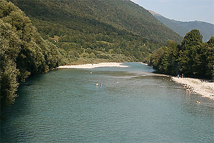 Rivière Soca à Volarje