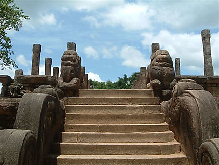 A Anuradhapura