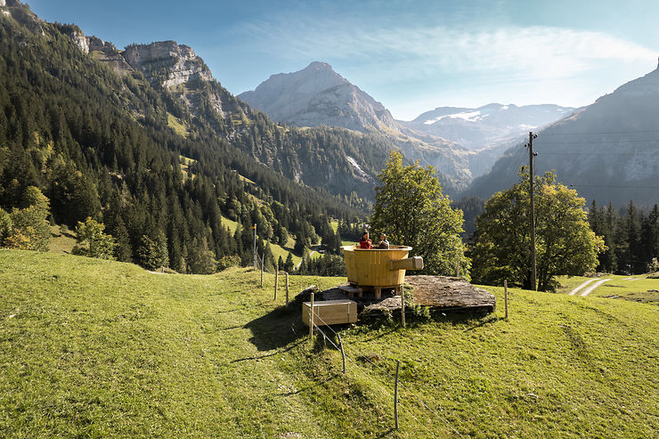 Insolite - Suisse : plutôt rando fondue ou raclette rafting ?