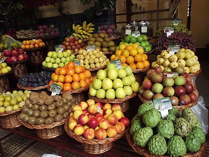Mercados dos lavradores exposition de fruits
