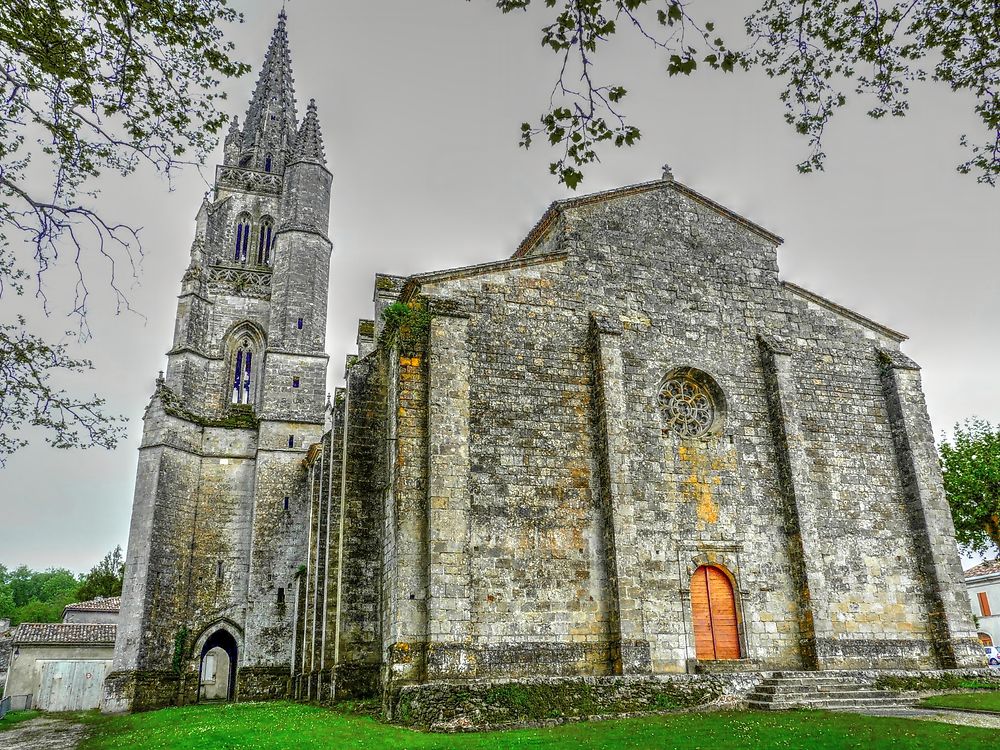 Collégiale Notre-Dame d'Uzeste