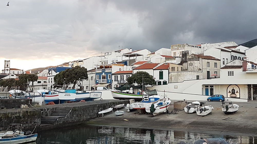 Le port de Vila Franca do Campo