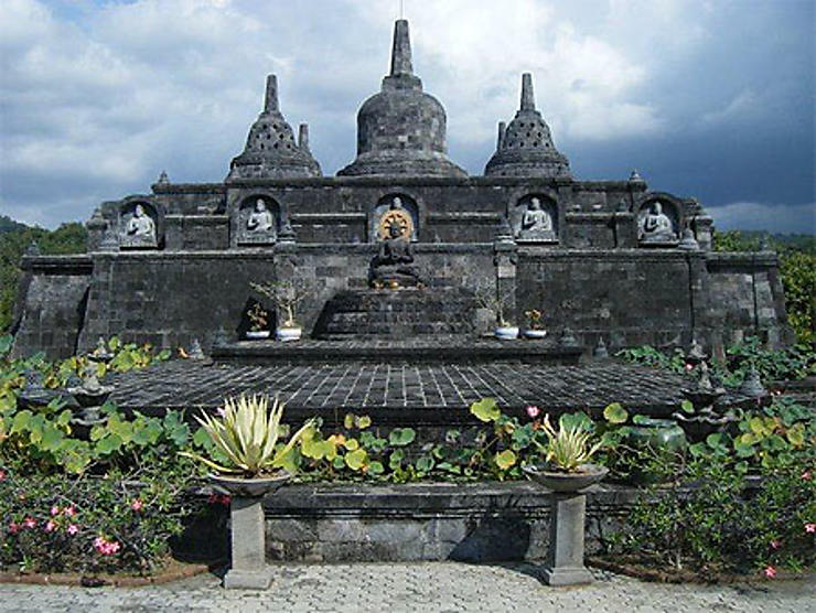 Monastère bouddhique de Banjar
